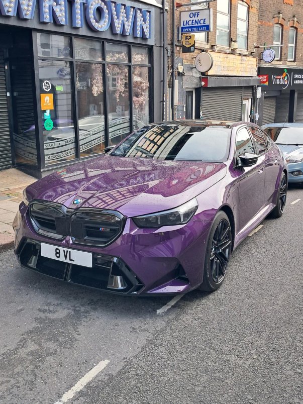  2025 BMW M5 (G90) in Twilight Purple Metallic 