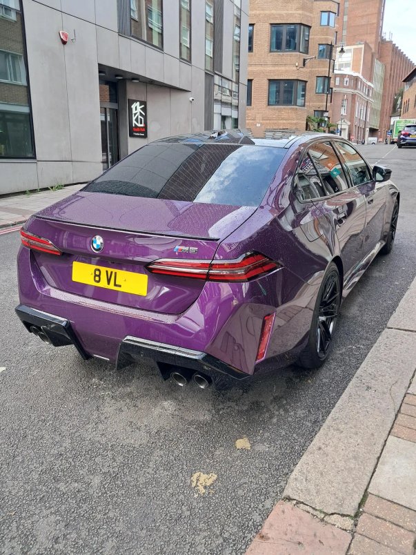  2025 BMW M5 (G90) in Twilight Purple Metallic 
